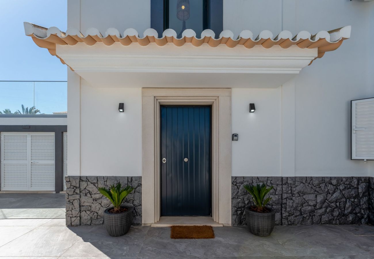 Villa in Luz - Coastal Lagos Villa