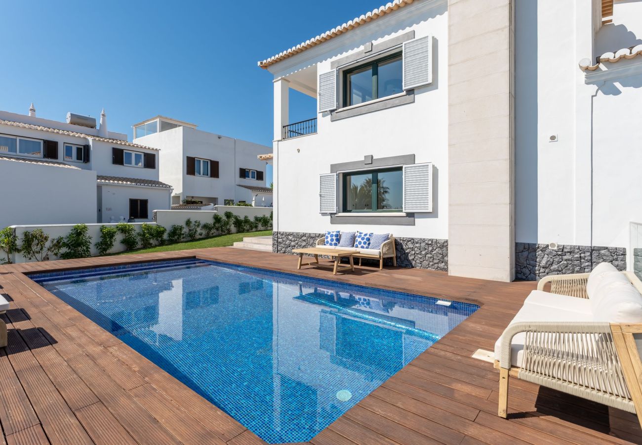 Villa in Luz - Coastal Lagos Villa