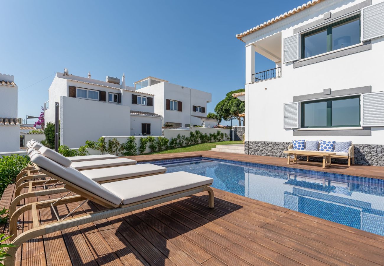 Villa in Luz - Coastal Lagos Villa