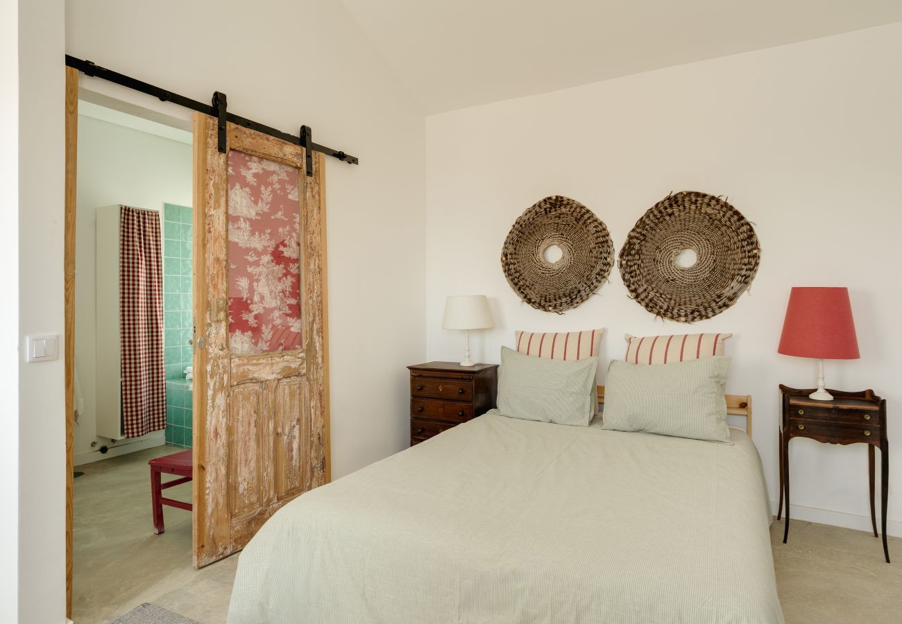 Villa in Colares - The Red House