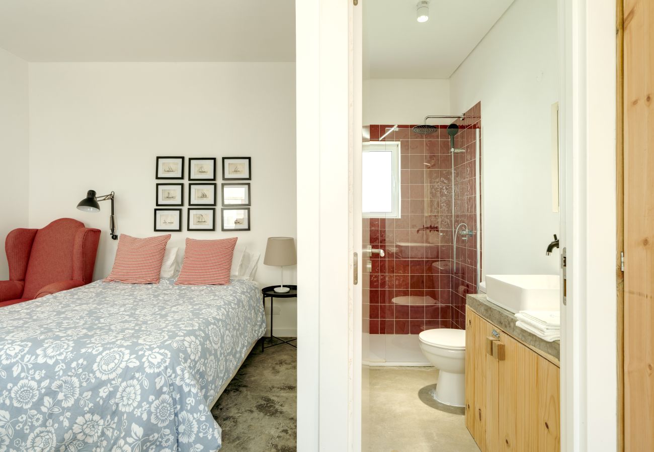 Villa in Colares - The Red House