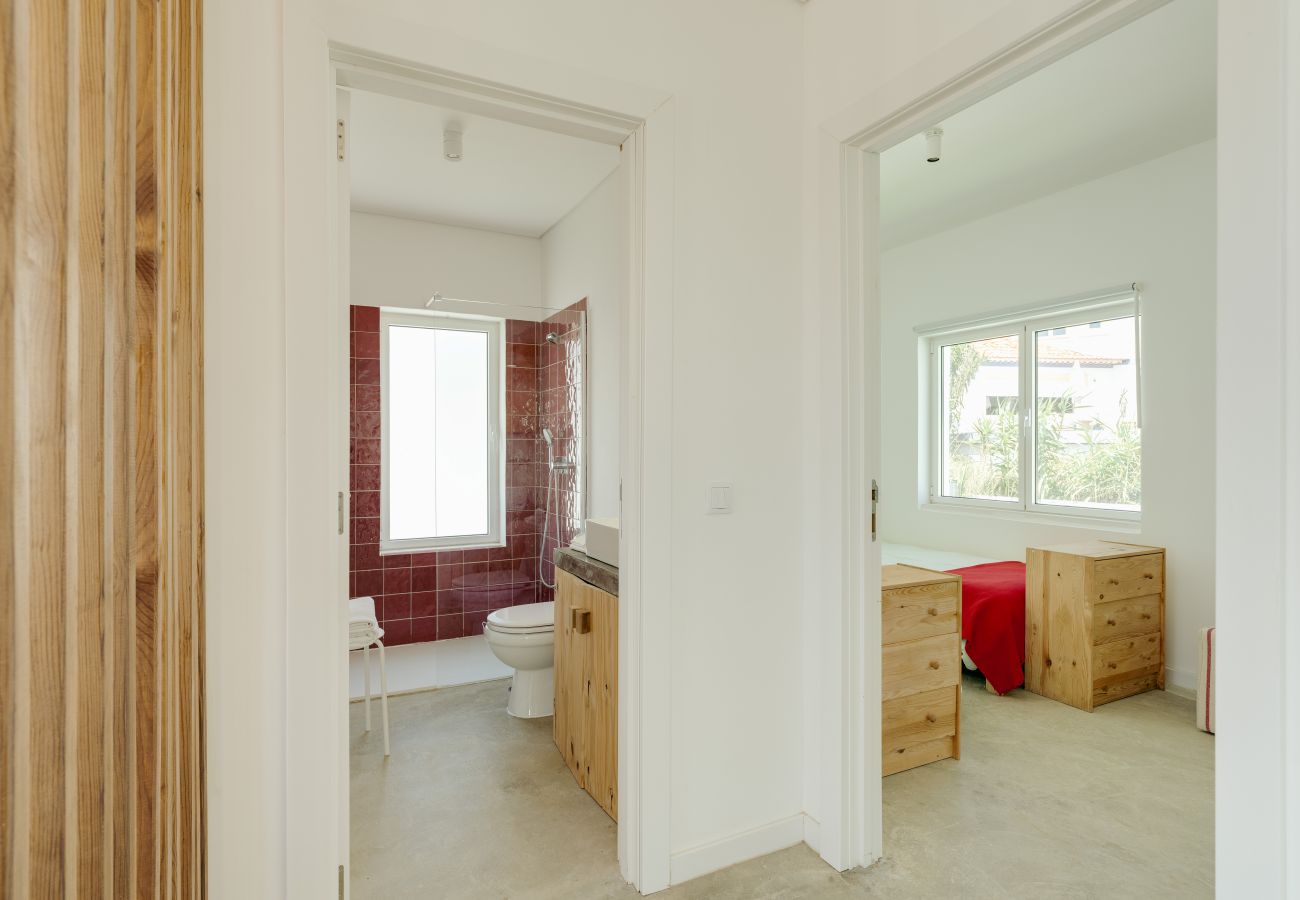 Villa in Colares - The Red House
