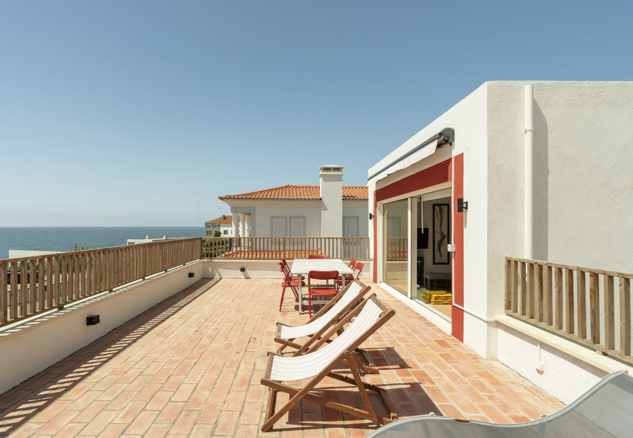 Villa in Colares - The Red House