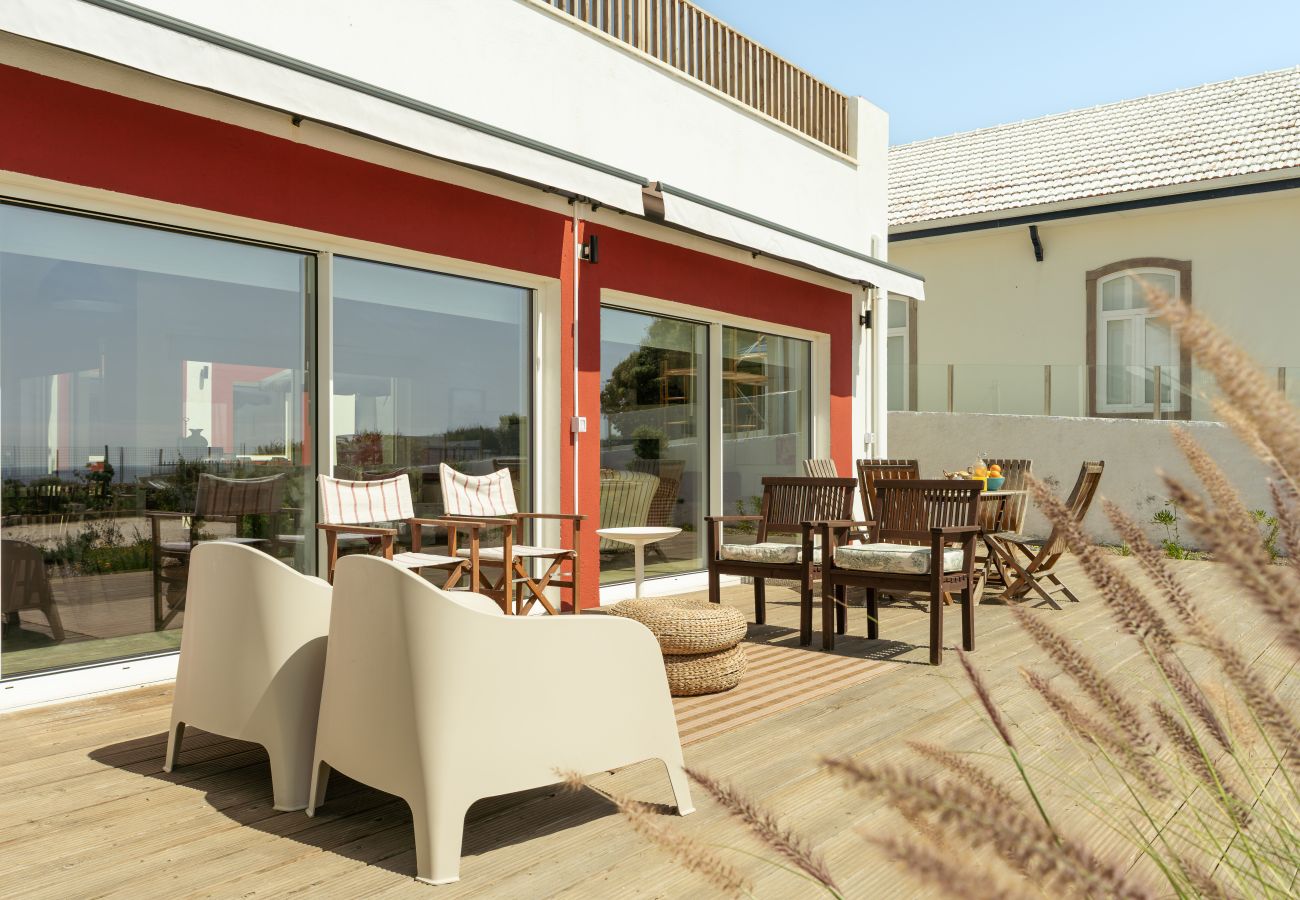 Villa in Colares - The Red House