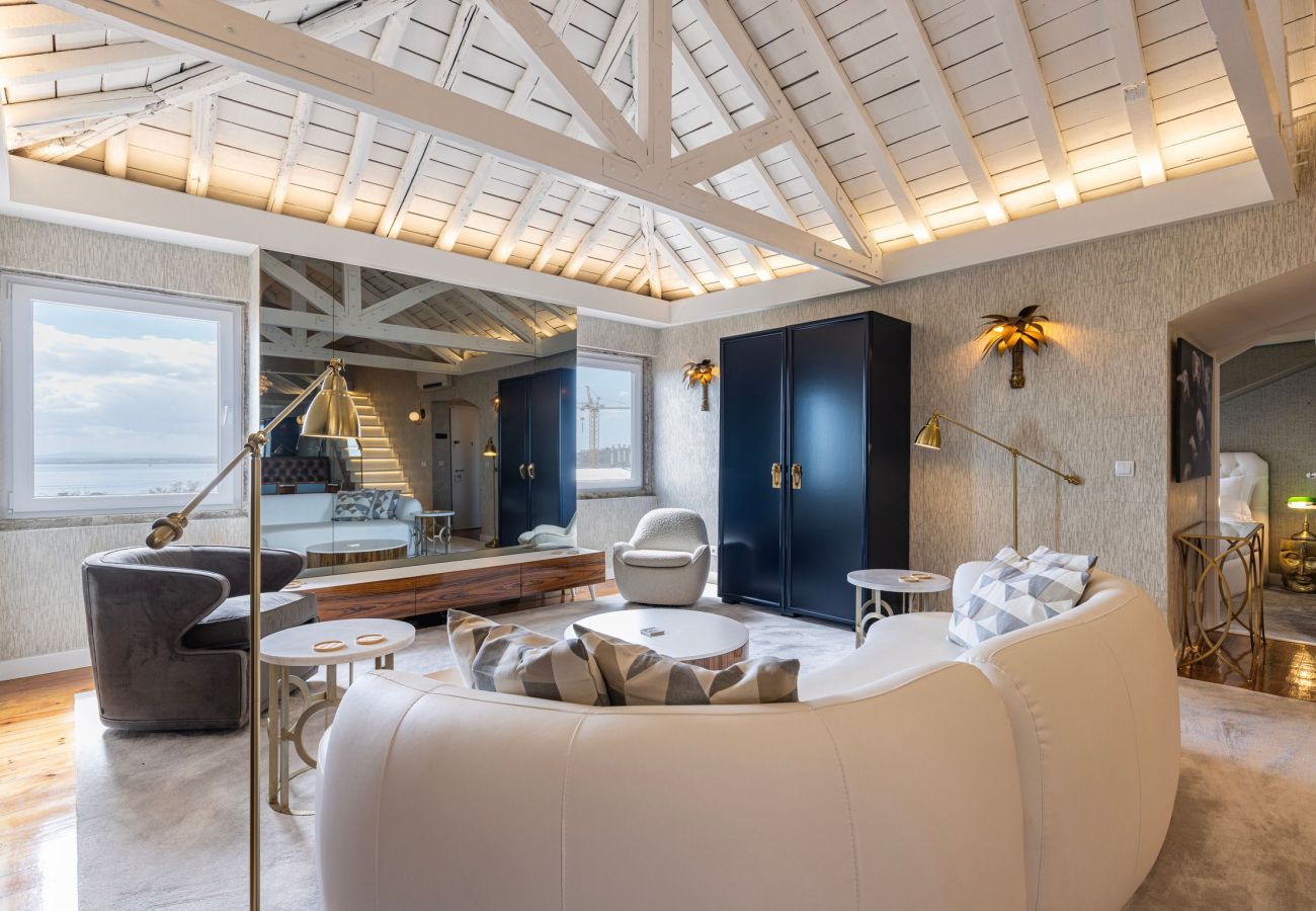 Apartment in Lisbon - Sky River Loft