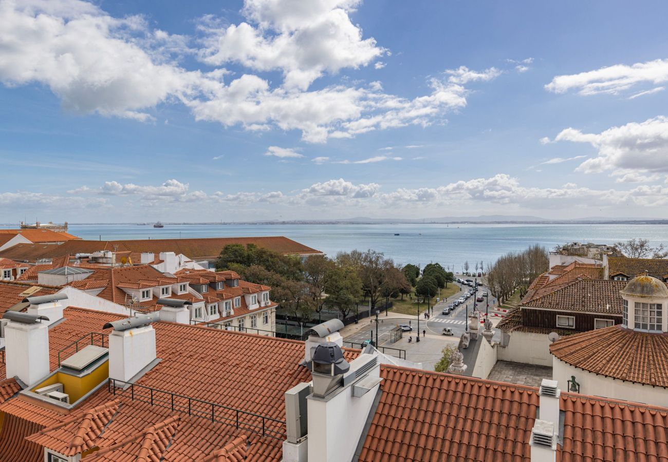 Apartment in Lisbon - Sky River Loft