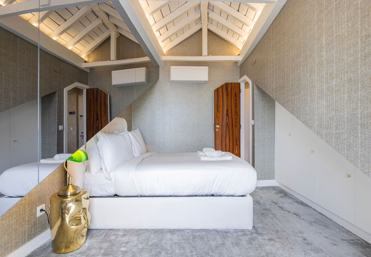 Apartment in Lisbon - Sky River Loft