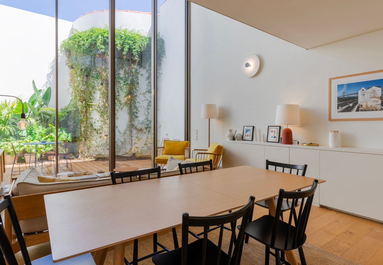 Apartment in Lisbon - Alfama Secret Retreat