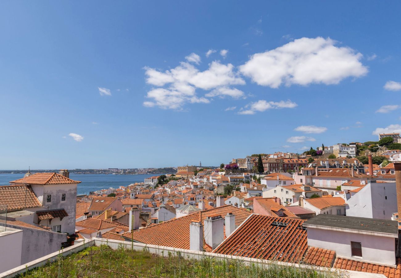 Apartment in Lisbon - Alfama Secret Retreat