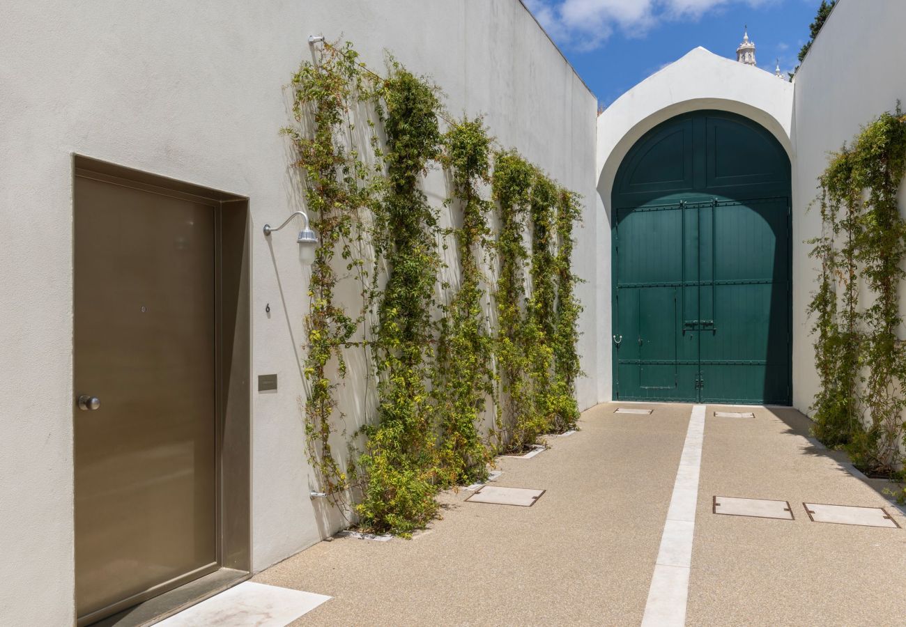Apartment in Lisbon - Alfama Secret Retreat
